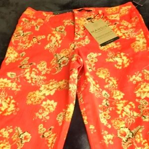 Bandolino Red and Yellow Skinny Jeans Bold Floral Pattern